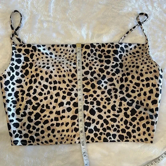 🐆🤍 Forever 21 Cheetah print animal print tank top in S EUC - Picture 8 of 9